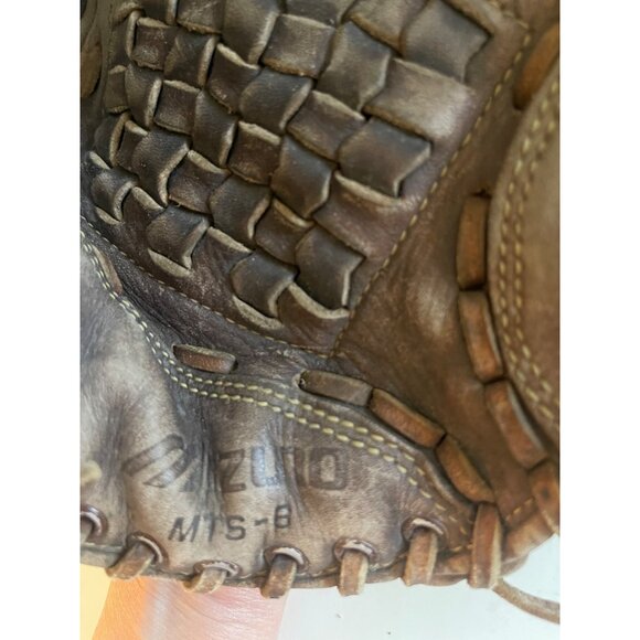 Mizuno Max Flex Professional Model Baseball Glove: RHT 12/13” - Picture 7 of 10